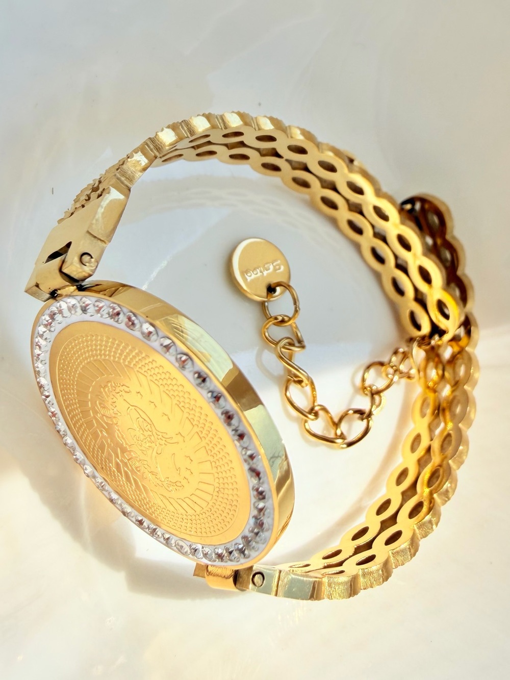 Italy 🇮🇹 Gold Medallion Bracelet